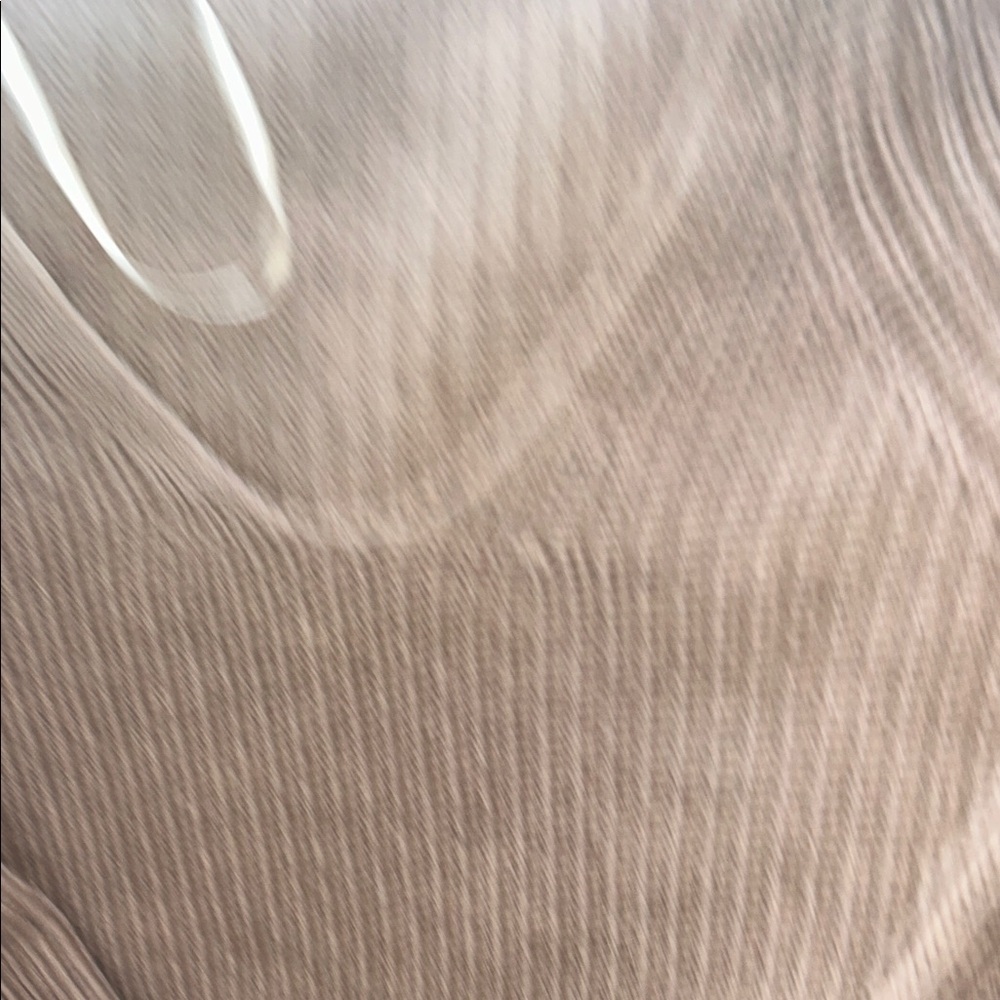 Oatmeal chunk Aritzia sweater - Picture 5 of 6